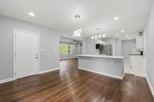 2763 Baker Ridge Dr, Atlanta GA  30318-7258 exterior