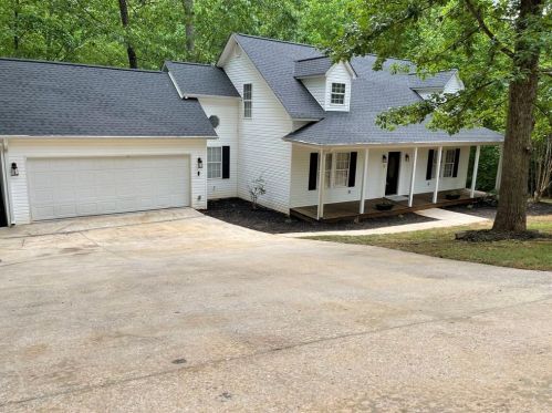 3715 Shope Rd, Gainesville, GA 30506-3270