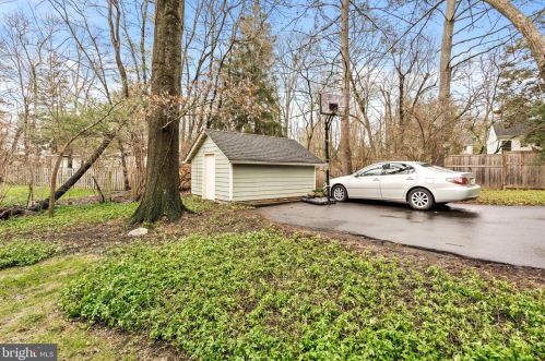 147 Wilson Rd, Princeton NJ 08540-2602 exterior