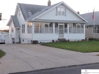 4657 Woolworth Ave, Omaha, NE 68106-2053