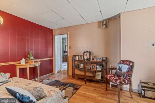 6729 Jackson St, Philadelphia PA  19135-2210 exterior