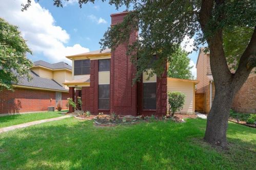 1911 Cheyenne Dr, Carrollton TX  75010-4008 exterior