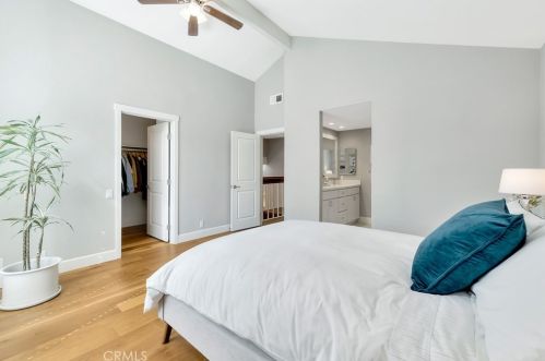 22 Delamesa, Irvine CA  92620-1838 exterior