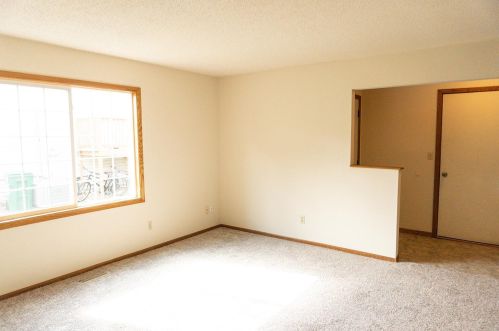 1656 Donald Ct, Saint Paul MN  55121-1753 exterior