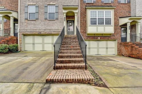 1929 Cobblestone Cir, Atlanta GA  30319-4905 exterior
