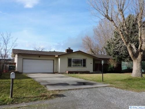 621 Reed St, Kennewick, WA 99336-2319