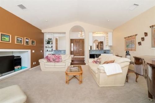 25711 Caryn Ct, Ramona, CA 92065-4719