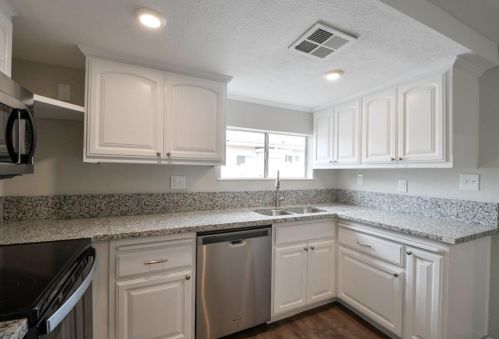 842 Vermont Ave, Los Banos CA 93635-3316 exterior