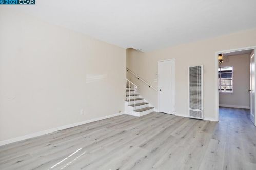 1121 Dwight Way, Berkeley, CA 94702-2040