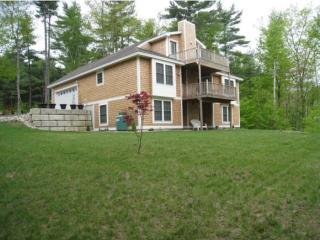 107 Elm St, Wakefield, NH 03872-3720