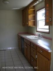311 D St, Lebanon OR  97355-2538 exterior
