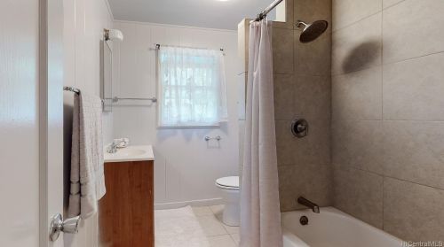 3680 Alani Dr, Honolulu HI  96822-1404 exterior