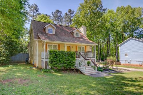 2855 Forest Chase Dr, Marietta, GA 30066-1459