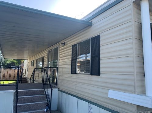 5932 Los Angeles Ave, Simi Valley CA  93063-4368 exterior