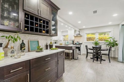 30 Highland Ave, Maplewood NJ  07040-1844 exterior