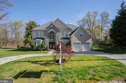 8524 Virginia Ave, Annandale, VA 22003-3636
