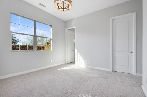 7756 Kingdom Dr, Riverside CA  92506 exterior