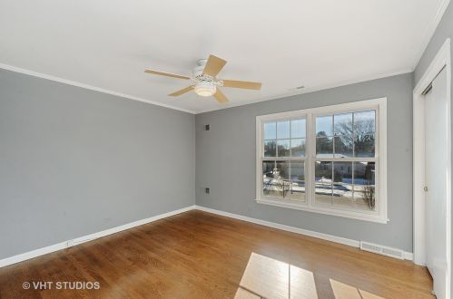 1070 Smt Dr, Bannockburn IL  60015-1879 exterior