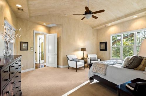 4008 Dry Creek Dr, Austin TX  78731-4825 exterior