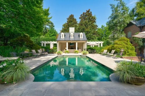 1227 Brookhaven Dr, Atlanta GA  30319-3105 exterior