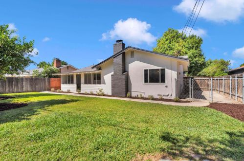6630 Montclair Dr, Riverside CA  92504-1838 exterior