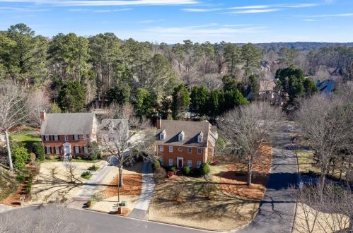 25 Battle Rdg Pl, Atlanta GA  30342-2450 exterior
