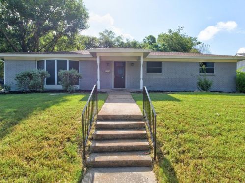 5605 Wimbleton Way, Fort Worth TX 76133-2814 exterior