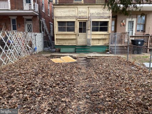 802 16th St, Harrisburg, PA 17103-1415