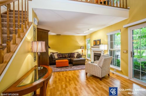 1206 Old Mill Ln, Elk Grove Vlg, IL 60007-4000