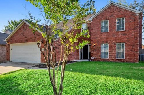 5512 Rocky Mountain Rd, Fort Worth TX  76137-4472 exterior