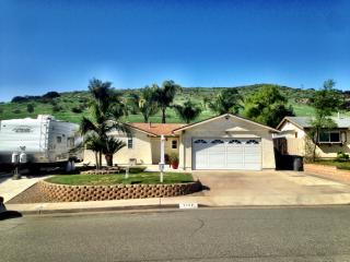 9764 Medina Dr, Santee, CA 92071-2032