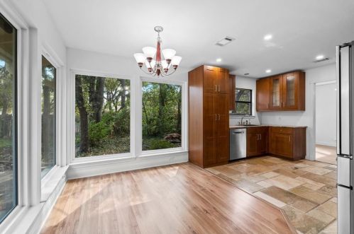 11905 Brookwood Rd, Austin TX  78750-2744 exterior