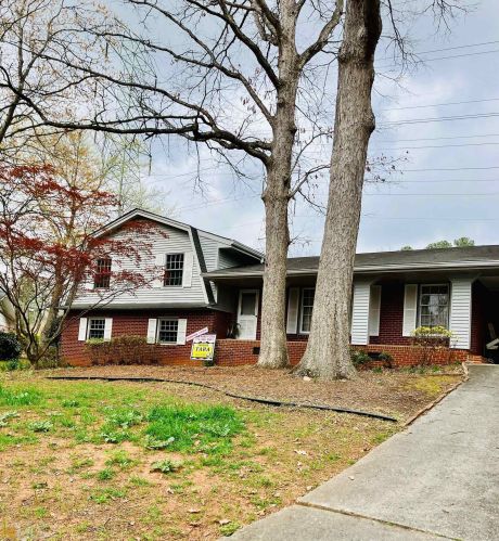 1222 Burbank Trl, Morrow, GA 30260-1004