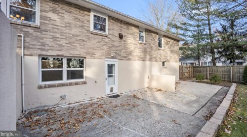 13 Rosalind Dr, Trenton NJ  08648-3245 exterior