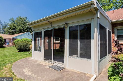 54 Sunrise Ave, Lancaster PA  17601-3942 exterior