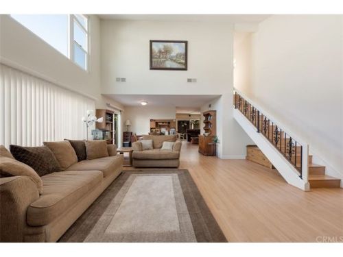 2140 Pami Cir, Orange, CA 92867-2526