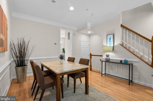 8509 2 Ave, Silver Spring MD 20910-2149 exterior