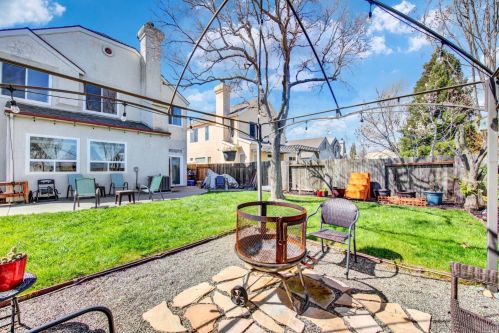 831 Chateau Cir, Vacaville CA  95687-7432 exterior