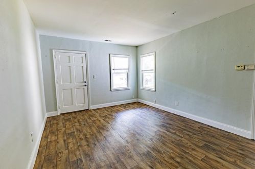 1361 Byrere Ter, Atlanta GA  30310-3927 exterior
