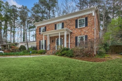 2613 Flair Knoll Dr, Atlanta GA  30345-1317 exterior