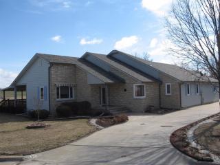 420 Brice Ct, Abilene, KS 67410-4100