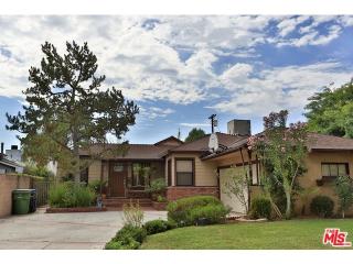 6929 Newcastle Ave, Los Angeles, CA 91335-4619