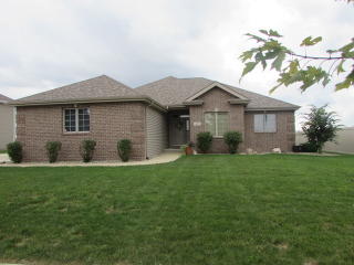 470 Stone Cutter Dr, Bourbonnais, IL 60914-4975