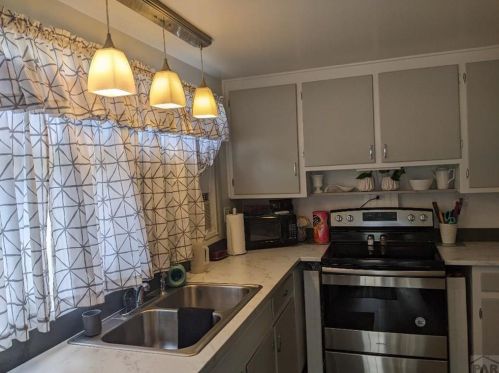 1608 Jerry Murphy Rd, Pueblo CO  81001-1818 exterior