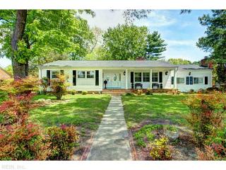460 Elizabeth Lake Dr, Hampton, VA 23669-1769