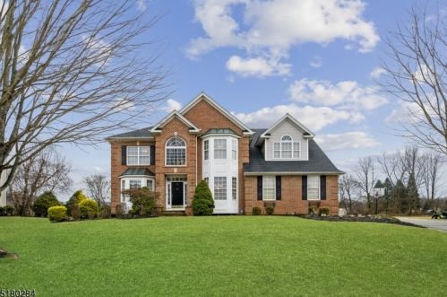 37 Dorset Dr, Hackettstown NJ  07840-5010 exterior