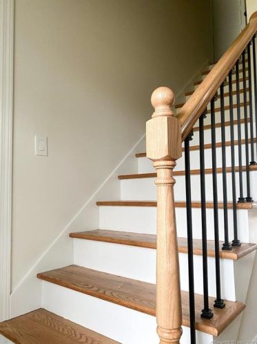 422 River St, Windsor CT  06095-1321 exterior