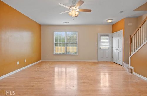 2768 Deerwood Dr, Atlanta, GA 30311