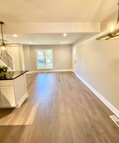 225 Broadmoor Ave, Hammond IN  46321-1148 exterior