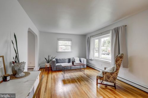 1651 Sunset Ave, Lancaster PA  17601-4355 exterior